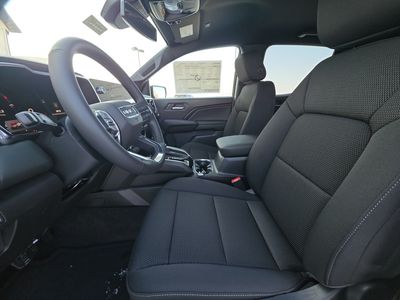 2026 GMC Canyon — photo 14 view