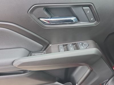 2026 GMC Canyon — photo 8 view