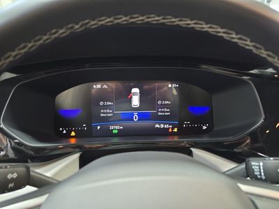 2023 Volkswagen Taos — photo 11 view