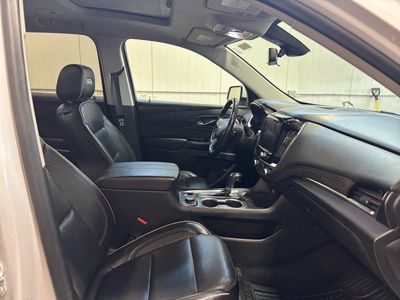 2020 Chevrolet Traverse — photo 12 view