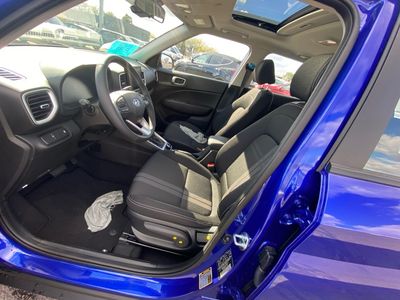 2026 Hyundai Venue - Photo 11