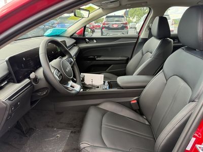 2026 Kia K5 - Photo 7