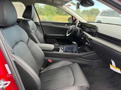 2026 Kia K5 - Photo 10
