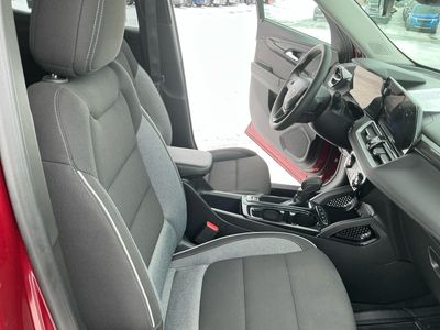 2025 Chevrolet Trailblazer — photo 11 view