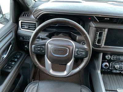 2024 GMC Yukon XL - Photo 13