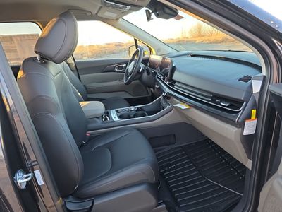 2026 Kia Carnival Hybrid — photo 12 view