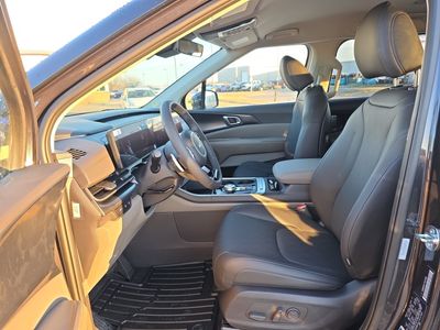 2026 Kia Carnival Hybrid — photo 8 view