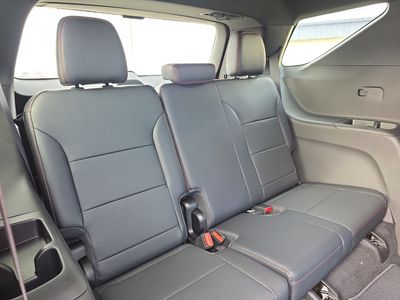 2026 Chevrolet Traverse - Photo 12
