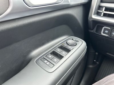 2025 Hyundai Santa Fe — photo 7 view