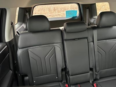2025 Hyundai Santa Fe — photo 9 view