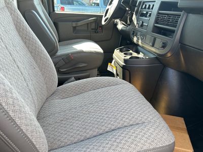 2025 GMC Savana Commercial Cutaway — photo 15 view