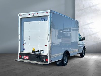 2025 GMC Savana Commercial Cutaway — detail view
