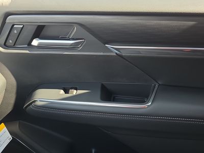 2026 GMC Acadia — photo 11 view
