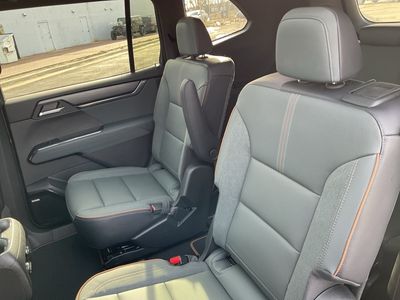 2026 GMC Acadia — photo 14 view