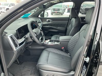 2026 Kia Sorento Hybrid - Photo 14