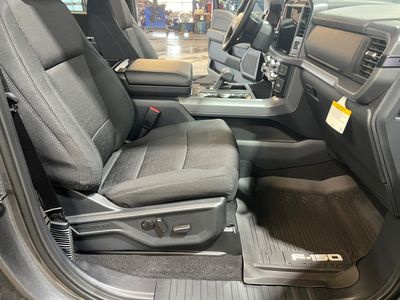 2026 Ford F-150 — photo 14 view
