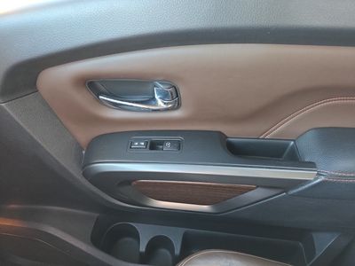 2017 Nissan Titan XD — photo 13 view