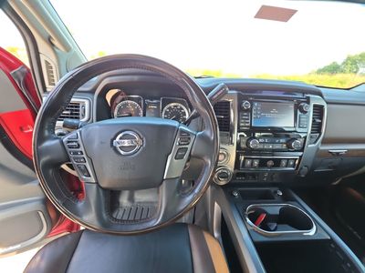 2017 Nissan Titan XD — photo 14 view