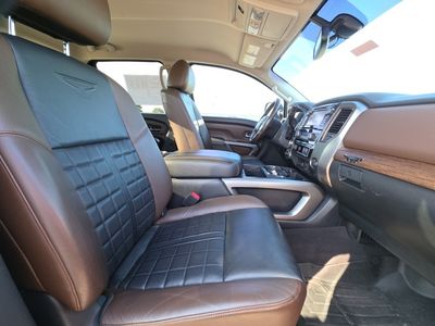 2017 Nissan Titan XD — photo 10 view