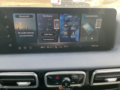 2026 Nissan Sentra — photo 9 view