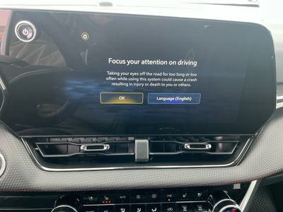 2026 Chevrolet Equinox — photo 10 view