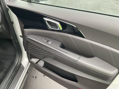 2026 Kia Carnival Hybrid - Photo 10