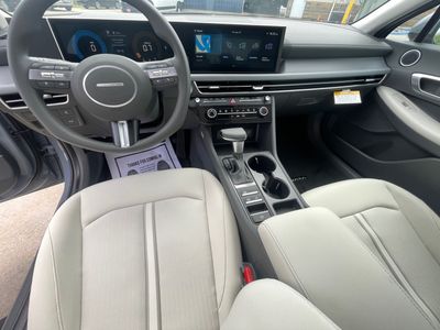 2025 Hyundai Sonata - Photo 14