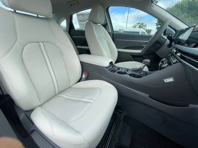 2025 Hyundai Sonata - Photo 10