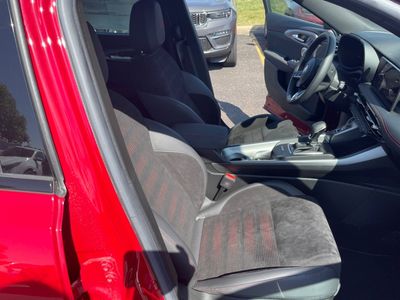 2024 Dodge Hornet — photo 7 view