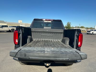 2022 GMC Sierra 1500 — interior view