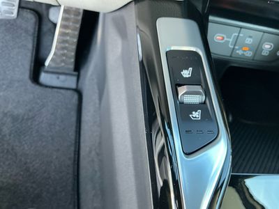 2026 Kia Sorento Hybrid - Photo 13
