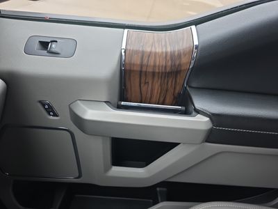 2019 Ford F-150 — photo 10 view