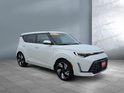 2024 Kia Soul — front three-quarter view