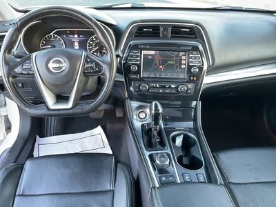 2023 Nissan Maxima — photo 7 view