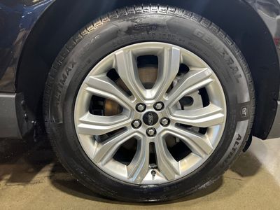 2024 Ford Edge — photo 11 view