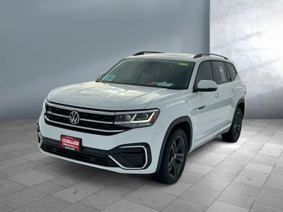 2021 Volkswagen Atlas — front three-quarter view