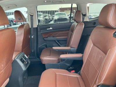 2021 Volkswagen Atlas — photo 11 view
