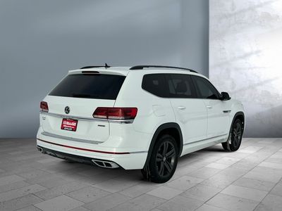 2021 Volkswagen Atlas — interior view