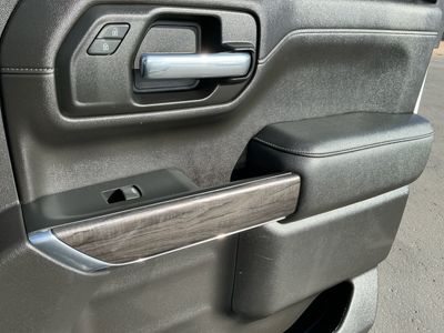 2022 Chevrolet Silverado 1500 LTD — photo 12 view