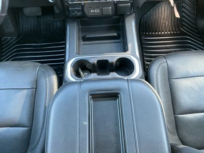 2022 Chevrolet Silverado 1500 LTD — photo 9 view