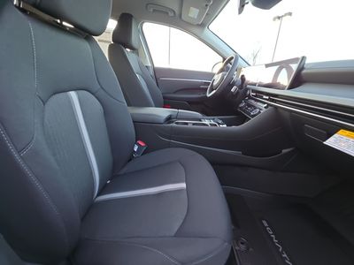 2026 Hyundai Sonata Hybrid — photo 13 view