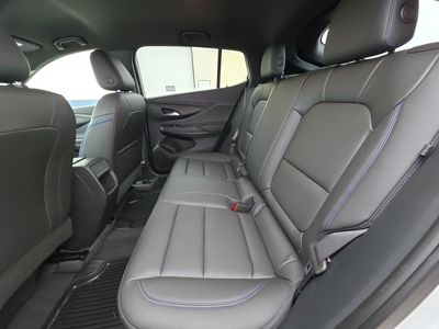 2025 Buick Envista - Photo 11