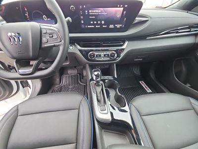 2025 Buick Envista - Photo 9
