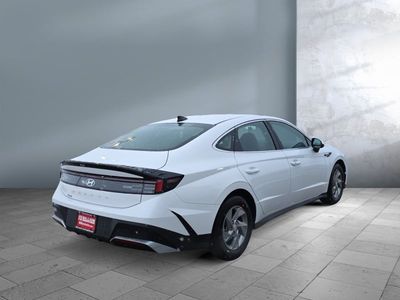 2026 Hyundai Sonata - Photo 4