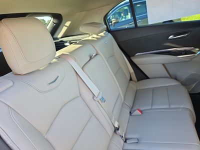 2021 Cadillac XT4 — photo 10 view
