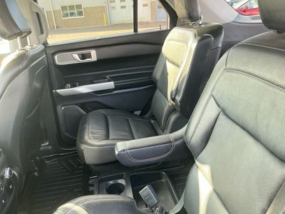 2020 Ford Explorer — photo 12 view