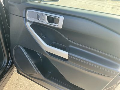 2020 Ford Explorer — photo 13 view
