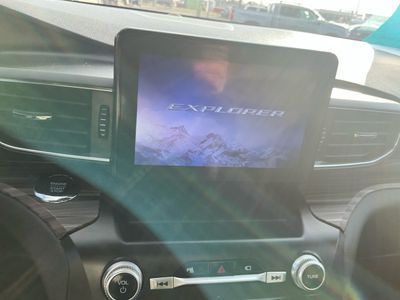 2020 Ford Explorer — photo 8 view