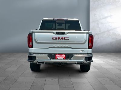 2022 GMC Sierra 1500 — interior view