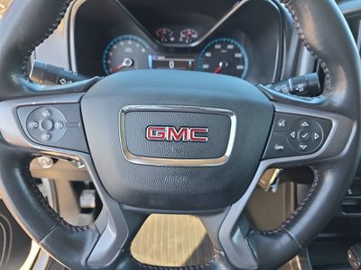 2018 GMC Canyon — photo 13 view